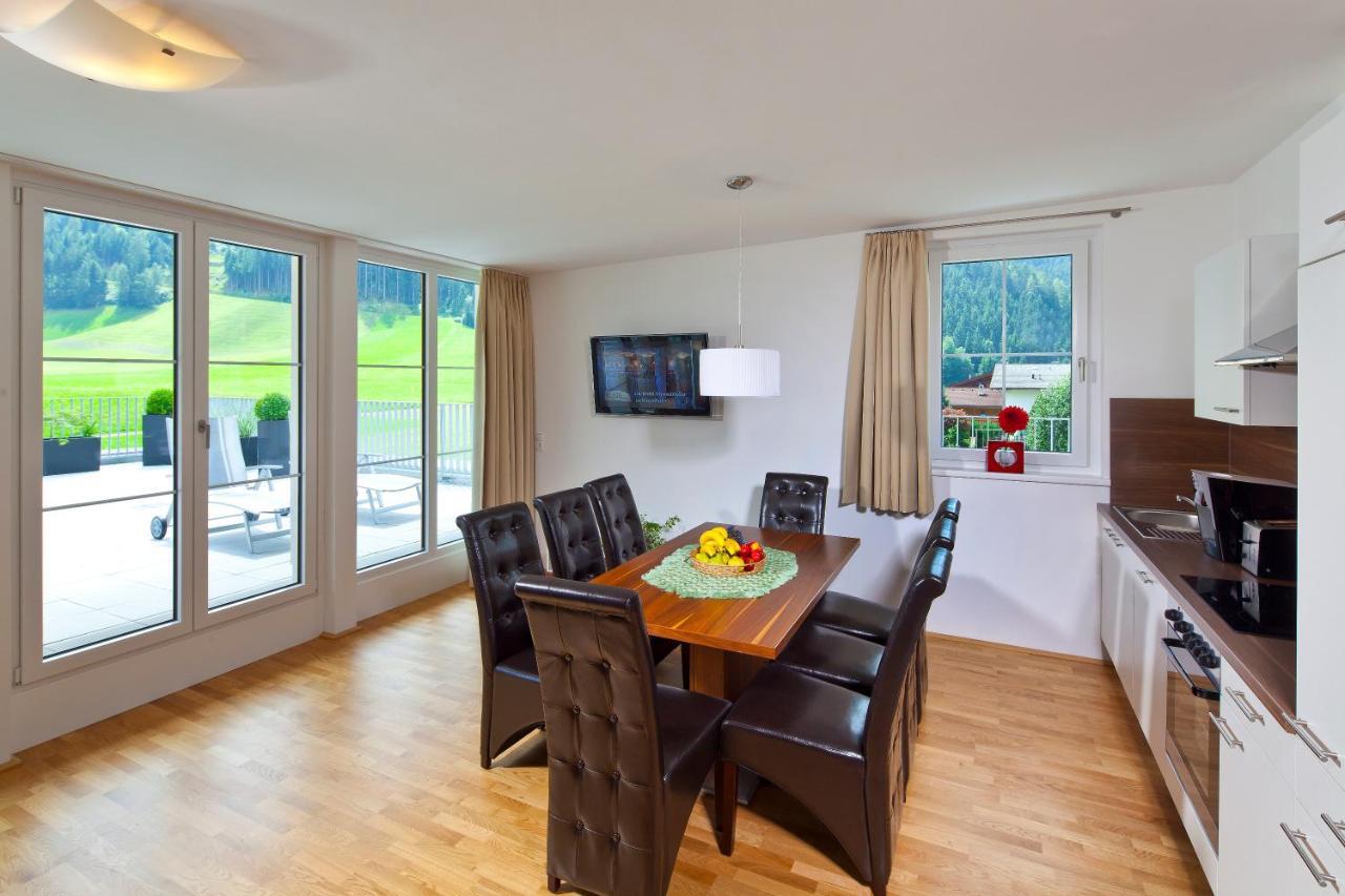 Apart Mountain Lodge Mayrhofen Quarto foto